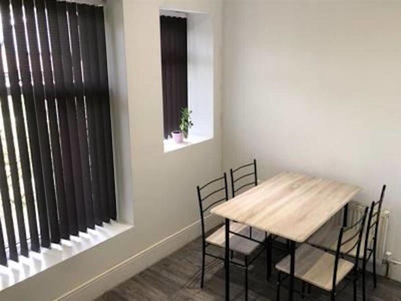 Oyo Butlers Hotel Sheffield Bagian luar foto
