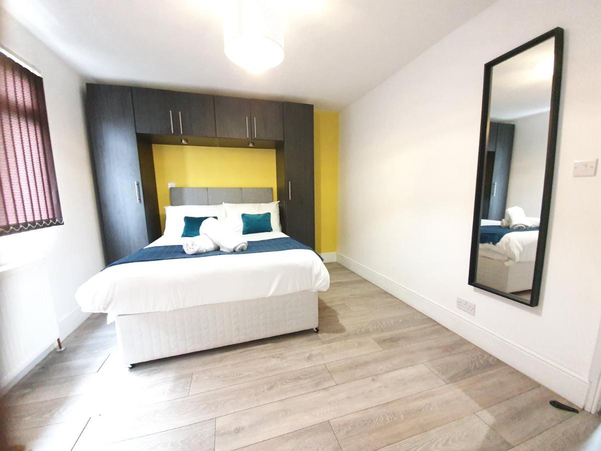 Oyo Butlers Hotel Sheffield Bagian luar foto